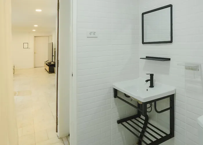 Big Unit For 8 People, Center Silom * Bangkok
