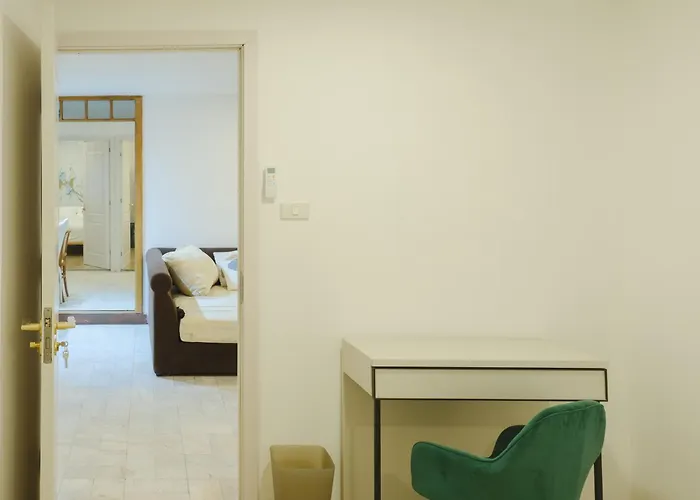 Big Unit For 8 People, Center Silom * Bangkok